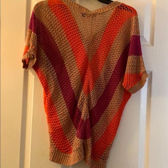 Shirt - Picture 2 of 3